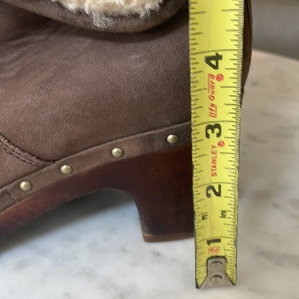 UGG shearling clog